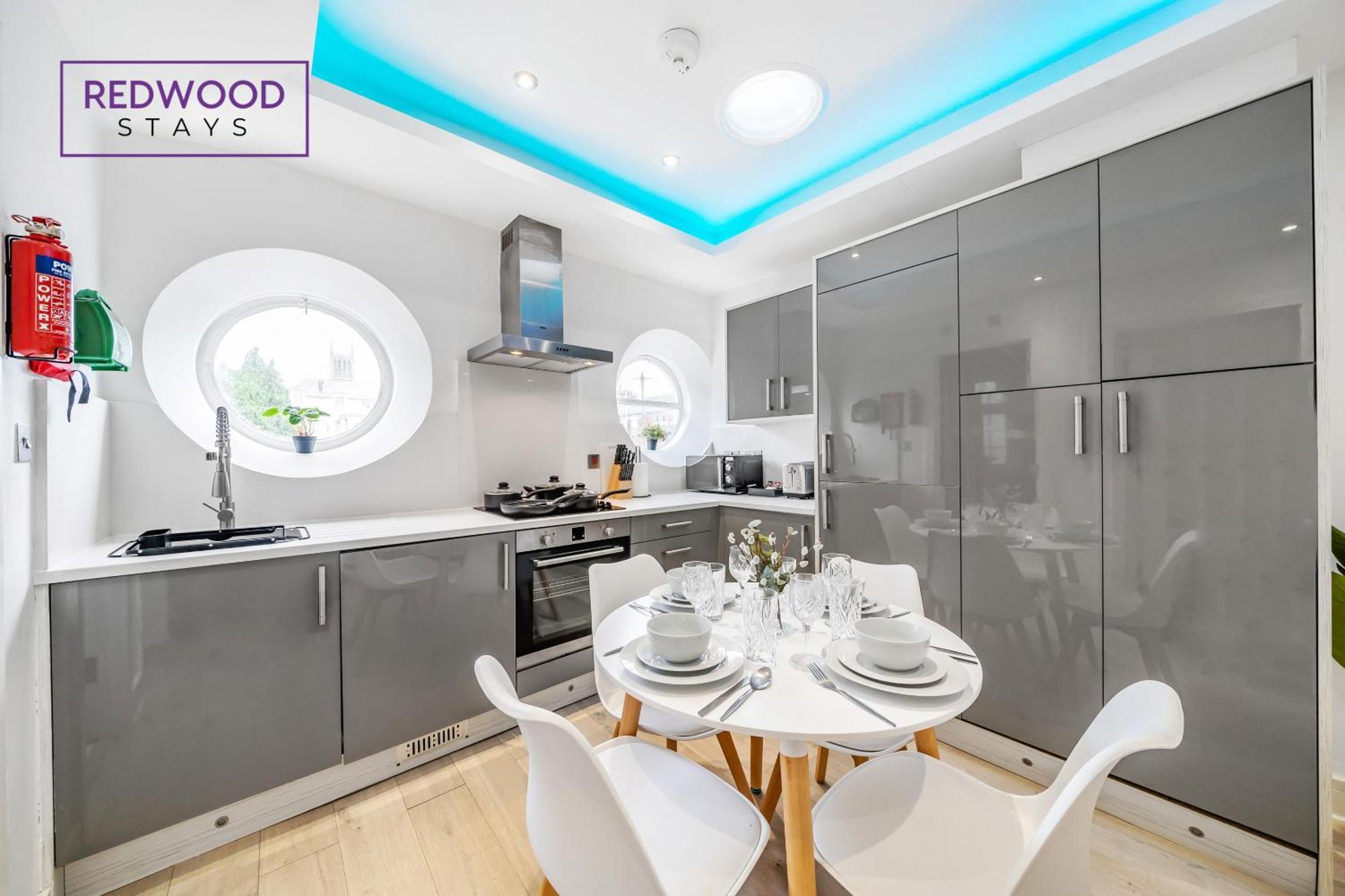Brand New, 1 Bed 1 Bath, Modern Town Center Apartment, Netflix By Redwood Stays Aldershot Eksteriør billede
